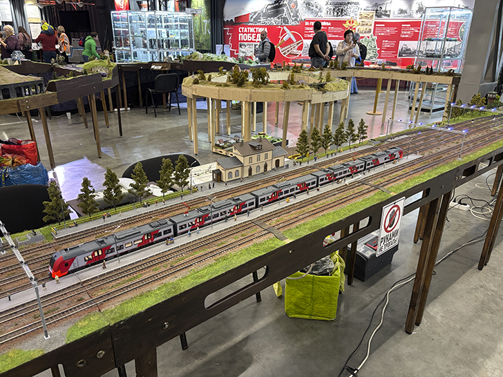 Выставка «Железнодорожная модель 2025» (фото Олег Д., осень, 2025)