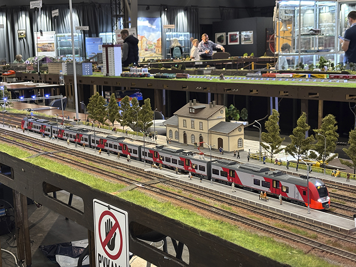 Выставка «Железнодорожная модель 2025» (фото Олег Д., осень, 2025)