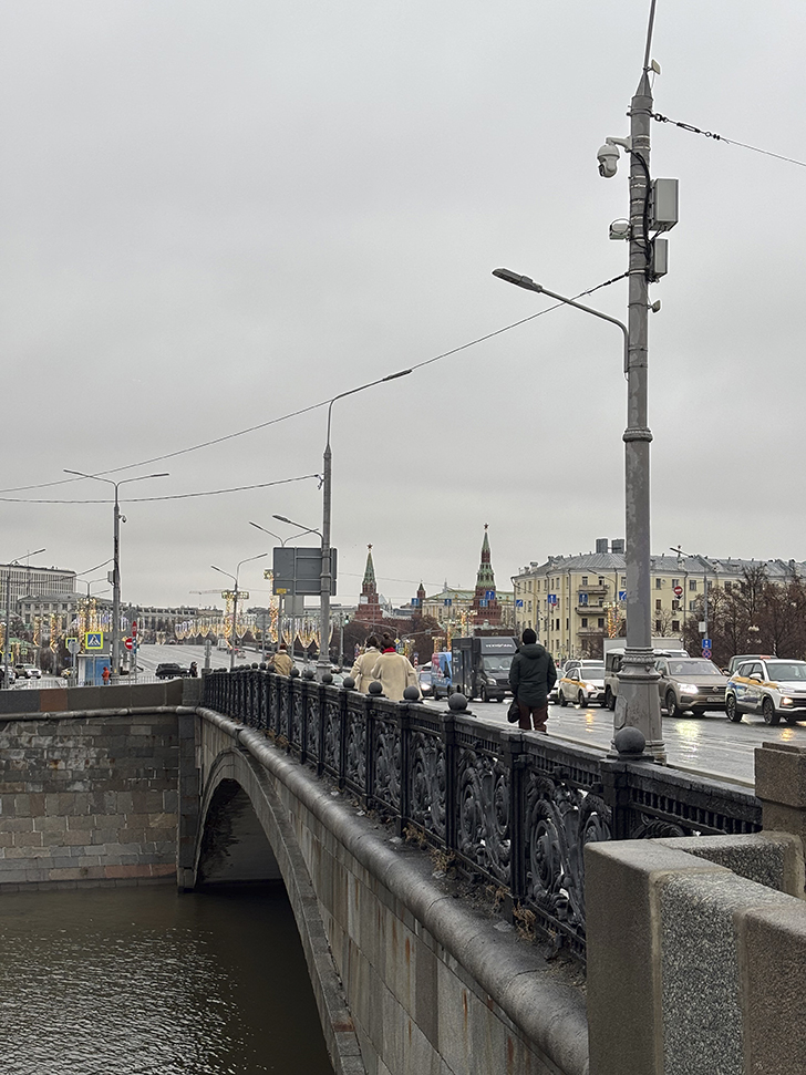 Прогулка от «Третьяковской» до «Кропоткинской» (фото Олег Д., декабрь, 2025)