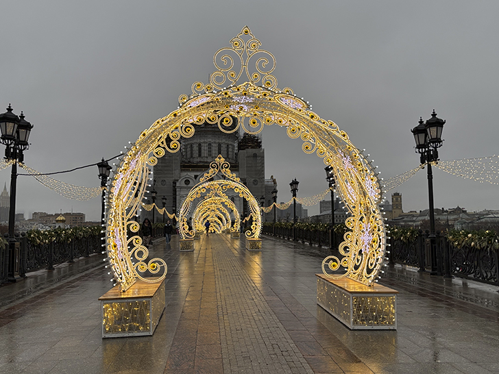 Прогулка от «Третьяковской» до «Кропоткинской» (фото Олег Д., декабрь, 2025)