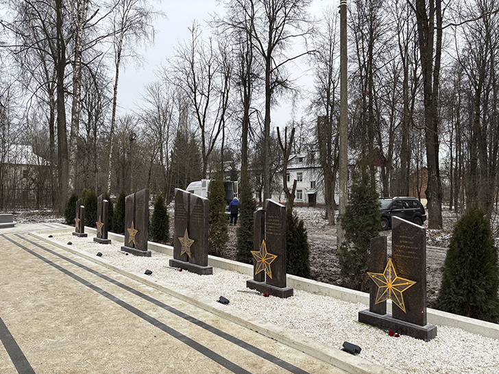 В Майданово зажгли Вечный огонь (фото Олег Д., декабрь, 2025)