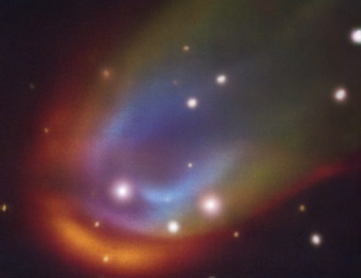 Снимок белого карлика RXJ0528+2838, создающего ударную волну при движении в пространстве. Credit: ESO/K. Ilkiewicz and S. Scaringi et al.