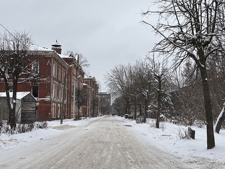 Морозовский городок (Двор Пролетарки) в Твери: история и архитектура (фото Олег Д., январь, 2026)