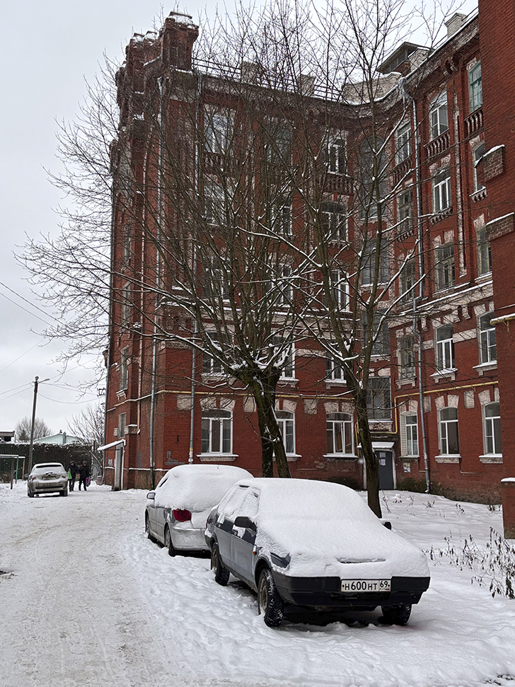 Морозовский городок (Двор Пролетарки) в Твери: история и архитектура (фото Олег Д., январь, 2026)