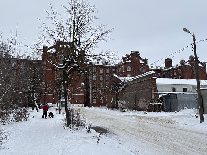 Морозовский городок (Двор Пролетарки) в Твери: история и архитектура (фото Олег Д., январь, 2026)