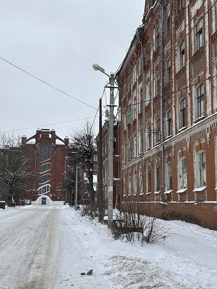 Морозовский городок (Двор Пролетарки) в Твери: история и архитектура (фото Олег Д., январь, 2026)