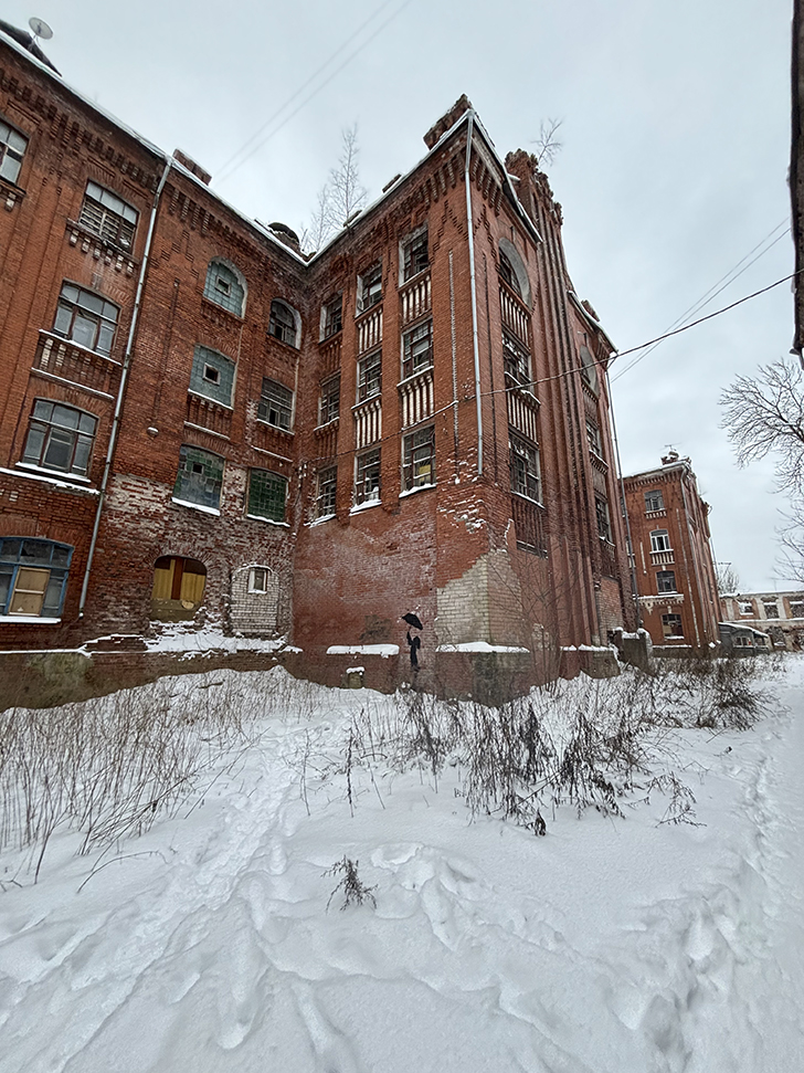 Морозовский городок (Двор Пролетарки) в Твери: история и архитектура (фото Олег Д., январь, 2026)
