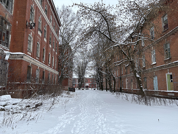 Морозовский городок (Двор Пролетарки) в Твери: история и архитектура (фото Олег Д., январь, 2026)