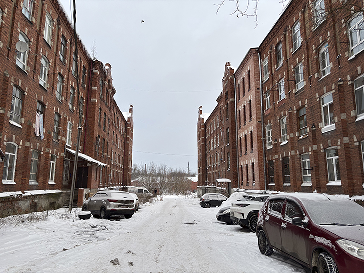 Морозовский городок (Двор Пролетарки) в Твери: история и архитектура (фото Олег Д., январь, 2026)
