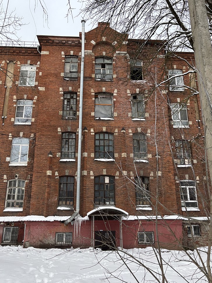 Морозовский городок (Двор Пролетарки) в Твери: история и архитектура (фото Олег Д., январь, 2026)