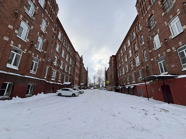 Морозовский городок (Двор Пролетарки) в Твери: история и архитектура (фото Олег Д., январь, 2026)