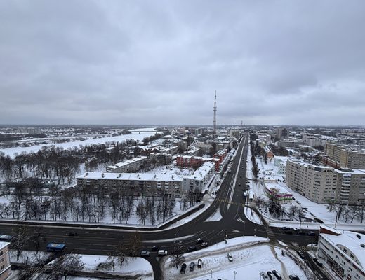 В Твери есть примечательное здание, известное в народе как «Рюмка» (фото Олег Д., январь, 2026)