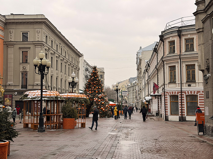 Осколки Санкт-Петербурга в Москве (фото Олег Д., март, 2026)