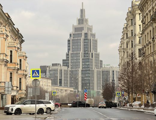 Осколки Санкт-Петербурга в Москве (фото Олег Д., март, 2026)
