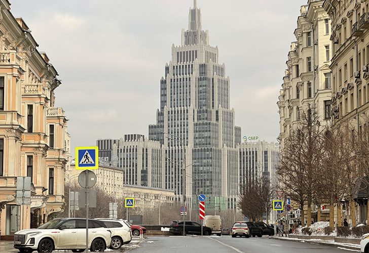 Осколки Санкт-Петербурга в Москве (фото Олег Д., март, 2026)