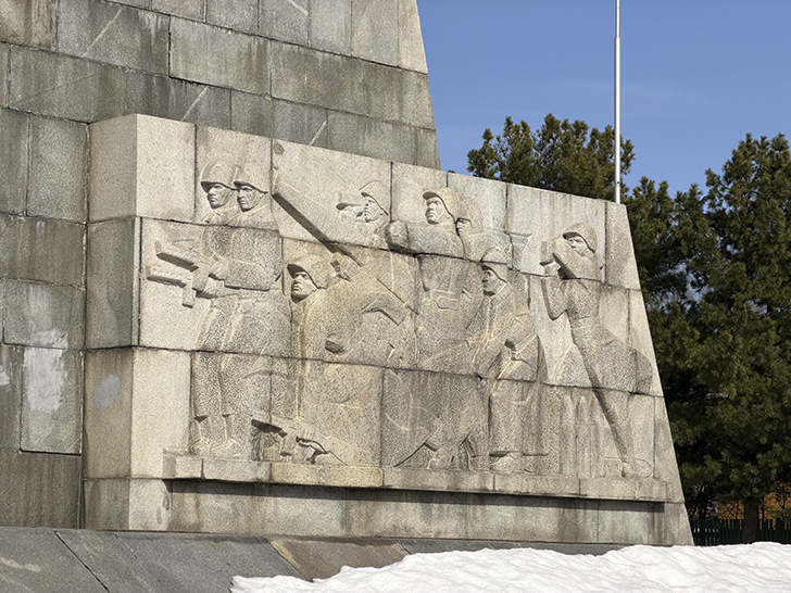 Перемиловская высота: снова у монумента героям битвы под Москвой (фото Олег Д., март, 2026)