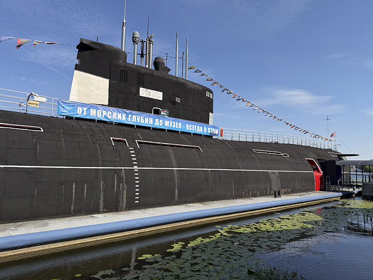 Музей подводной лодки Б‑396 «Новосибирский комсомолец» (фото Олег Д., лето, 2026)