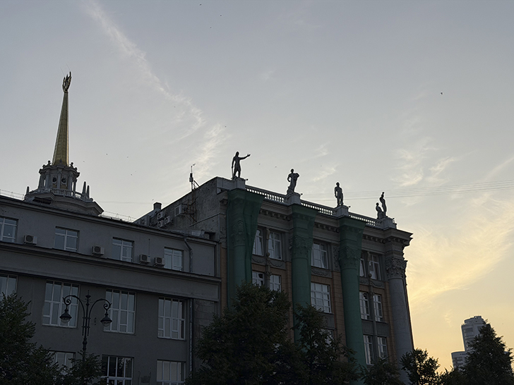 Прогулка по Екатеринбургу (фото Олег Д., лето, 2026)