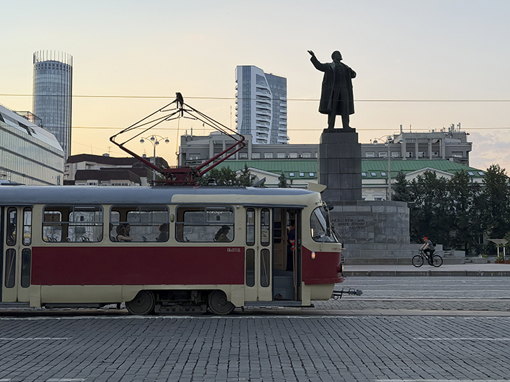 Прогулка по Екатеринбургу (фото Олег Д., лето, 2026)