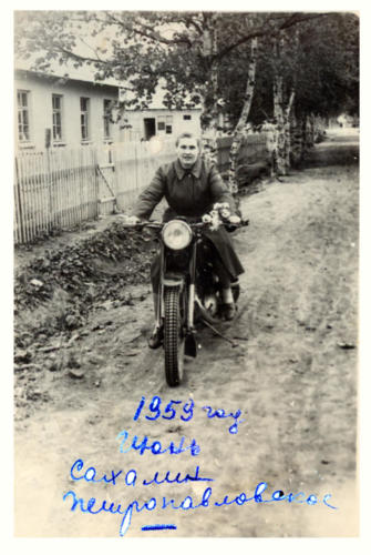 Портреты из старого альбома (фото из архива В.Кузмина)