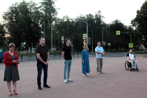 Свеча памяти (фото В.Кузьмин, июнь 2021 года)